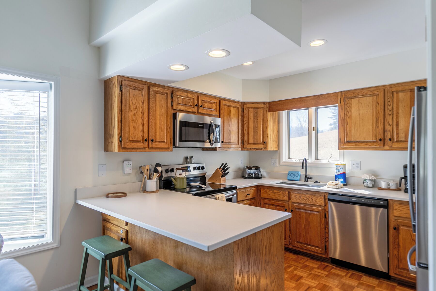 公寓客房, 多張床, 庭院, 山景 (Chetola: Chestnut 8) | 私人廚房 | 咖啡機/沖茶器