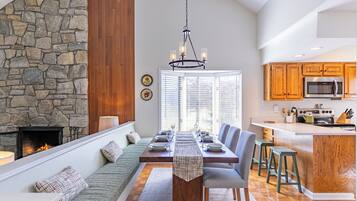 Condo, Berbilang Katil, Patio, Mountain View (Chetola: Chestnut 8) | Tempat makan