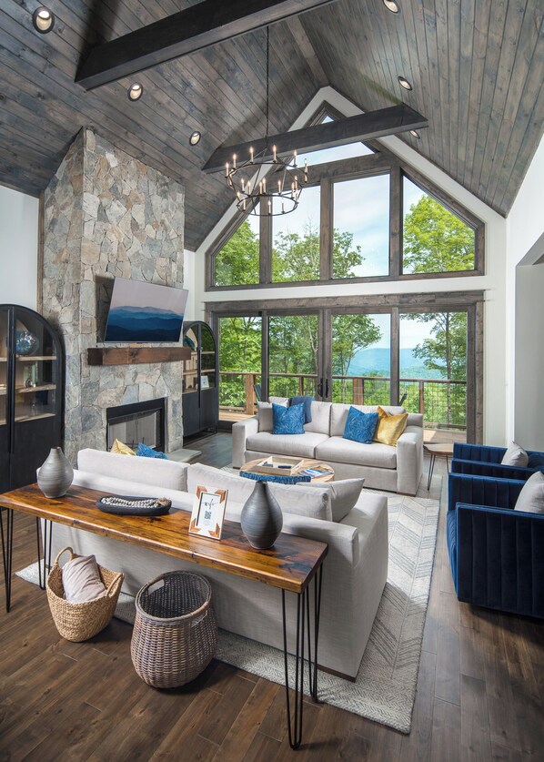 Fireplace - High Boulder Hill at Eagles Nest (Banner Elk)