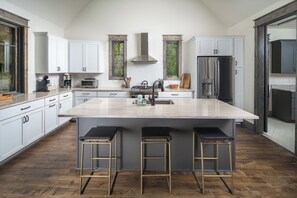 House, Multiple Beds, Hot Tub, Mountain View (High Boulder Hill at Eagles Nest) | Private kitchen - High Boulder Hill at Eagles Nest (Banner Elk)