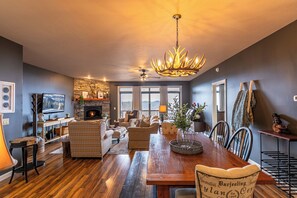 Appartement, Meerdere bedden, terras, uitzicht op bergen (Sugar Shack) | Interieur