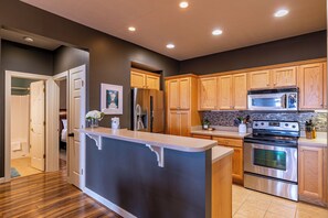 Condo, Multiple Beds, Patio, Mountain View (Sugar Shack) | Private kitchen | Coffee/tea maker - Sugar Shack (Banner Elk)