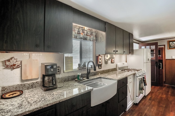 Fully Stocked Kitchen