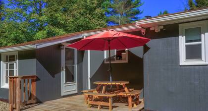 Pet Friendly | Wi-Fi | Firepit | TV