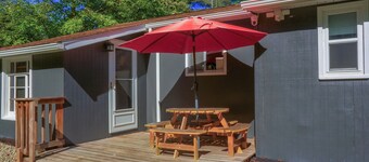 Pet Friendly | Wi-Fi | Firepit | TV