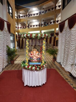 مدخل المنشأة