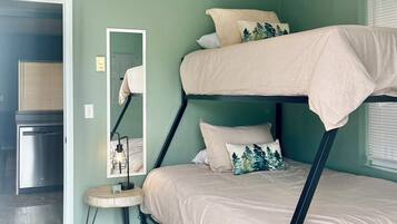2 chambres, fer et planche Ă repasser, Wi-Fi gratuit, draps fournis