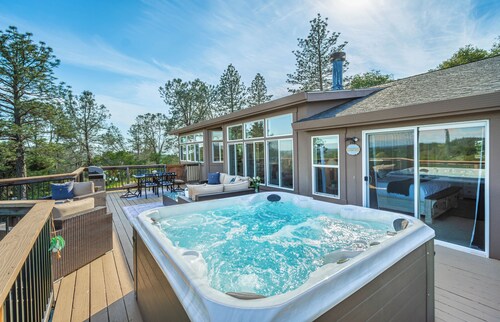 Hot Tub - BBQ - Pool Table - Mountain View - Close to Wedding Venues