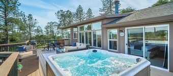 Hot Tub - BBQ - Pool Table - Mountain View - Close to Wedding Venues