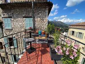 Terrace/patio - La Sanverine beautiful renovated apartment with terrace (Vence)