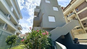Exterior - SE106 - Senigallia, new two-room apartment facing the sea (Cesano)