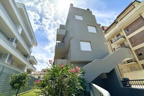 Exterior - SE106 - Senigallia, new two-room apartment facing the sea (Cesano)