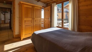 5 bedrooms, iron/ironing board, travel crib, free WiFi - CHALET LAPIERRE - COURCHEVEL (COURCHEVEL)