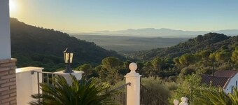 Casa Sierra Morena. Lince