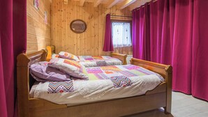 1 soverom, strykejern/-brett, wi-fi (inkludert) og sengetøy