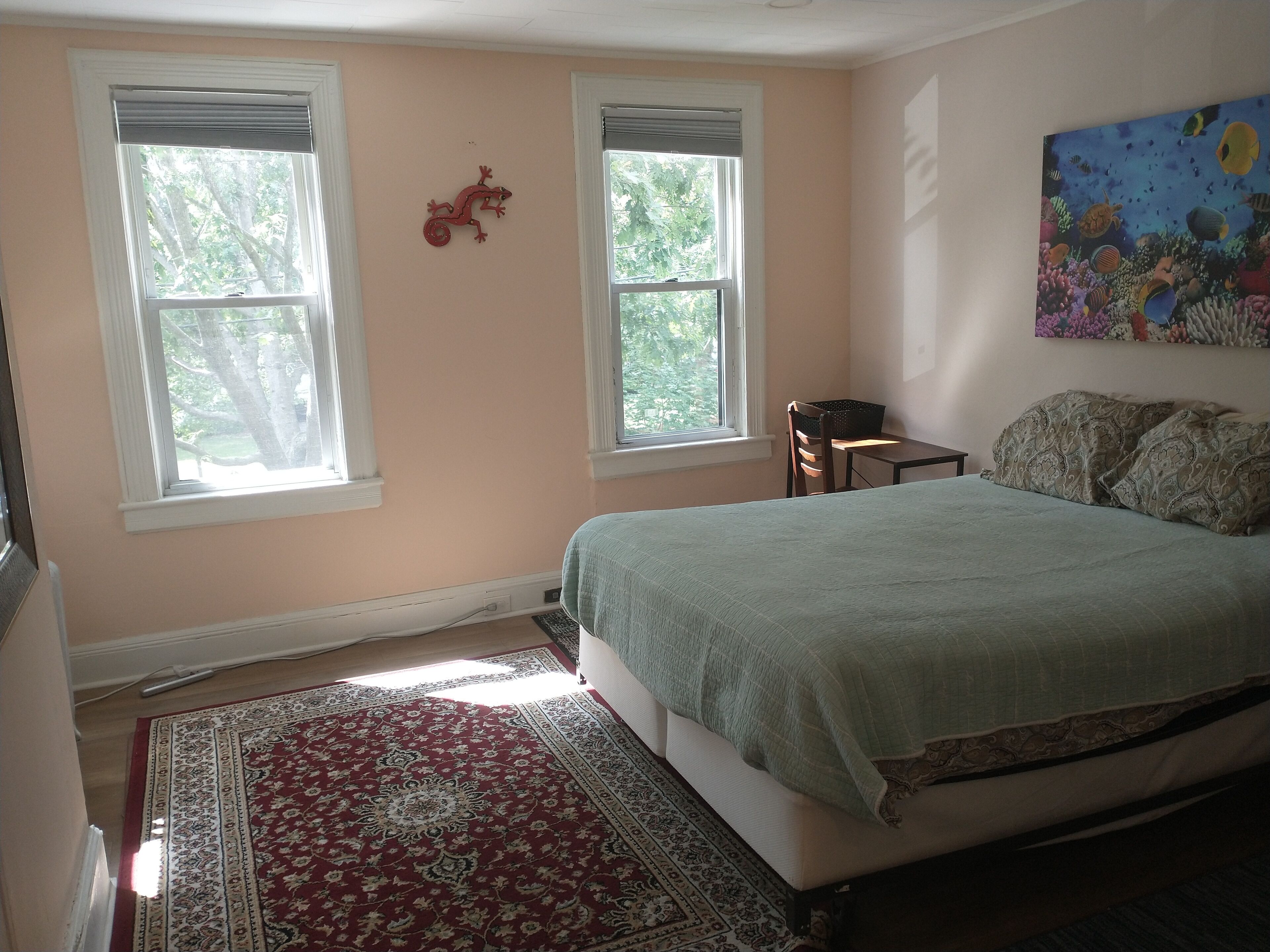 3 Schlafzimmer, Schreibtisch, Bügeleisen/Bügelbrett, kostenloses WLAN