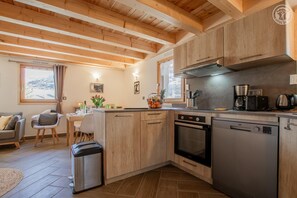 Fridge, microwave, oven, stovetop - LES DEUX GRENIERS - VALLOIRE (VALLOIRE)