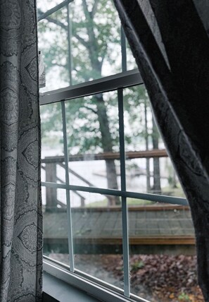 Interior - The Sugar Shack Cabin on Weiss Lake (Leesburg)