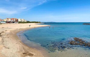 Beach nearby - CAP D'AGDE, Residence INDES GALANTES môle district, charming studio with terrace (LE CAP D AGDE)