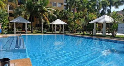 One bed fully furnished Condo with lovely pool. 10 mins from downtown Davao.