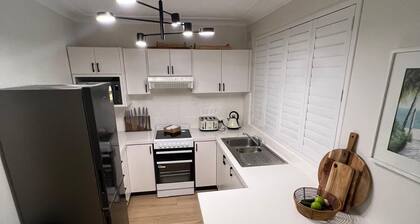 Sunny Boutique Apartment