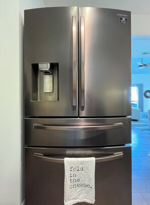 Interior - Rehoboth Beach Condo w/ Pool Parking Tennis (Rehoboth Beach)