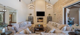 12bedrooms- 9 en-suite’s, 2 pools, tennis, pickleball, basketball, sauna & steam