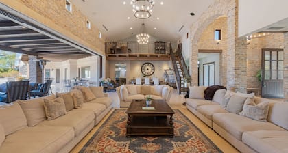 Tennis compound - 12bd. 10 bath on 4 acres. Basketball, pickleball and more!!