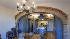 Dining - MyExclusiveItaly - Chianti's Villa | Vineyard, infinity pool, view (Greve in Chianti)
