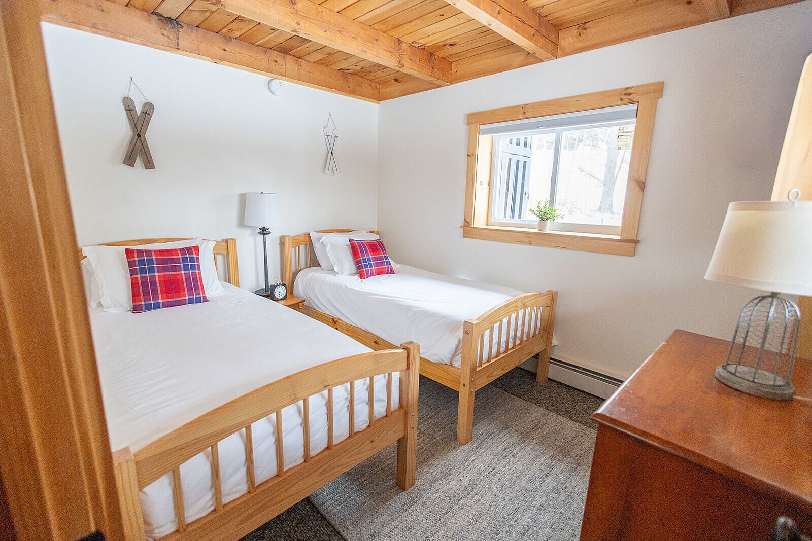 3 bedrooms, in-room safe, desk, iron/ironing board