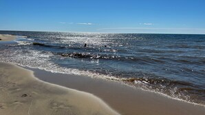 Unclassified image, 5 of 33, button - The ‘A’mazing Escape! Beaches, hiking trails, & great fall color tour location! (Manistee)