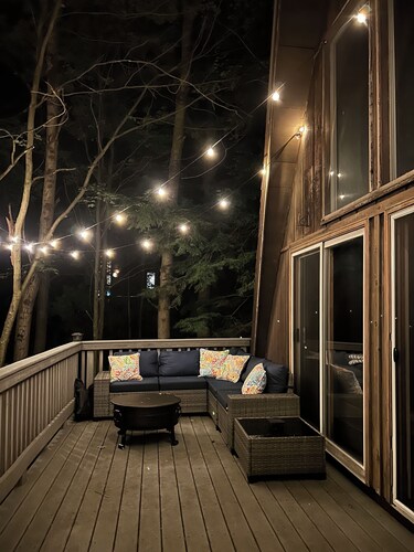 The ‘A’mazing Escape! Beaches, hiking trails, & great fall color tour location!