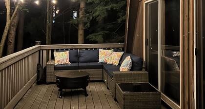 The ‘A’mazing Escape! Beaches, hiking trails, & great fall color tour location!