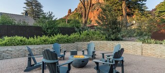 Sedona Starlite | Stunning Red Rock Views | Backyard Oasis | Walk to Mystic Trail