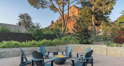 Sedona Starlite | Stunning Red Rock Views | Backyard Oasis | Walk to Mystic Trail