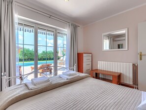 4 bedrooms, iron/ironing board, WiFi - Villa Sole by Interhome (Poreč/Nova Vas)