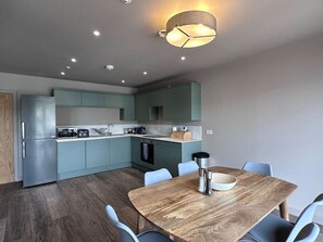 Fridge, microwave, oven, dishwasher