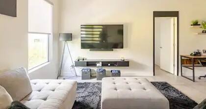 Sleek Monochrome Haven! 2BR 2 BA