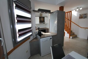 Interior - CASA ESPERANZA 1, Ideal house for your holidays near the sea, free wifi, air conditioning optional, private pool, pets allowed, dog’s beach (RIUMAR)