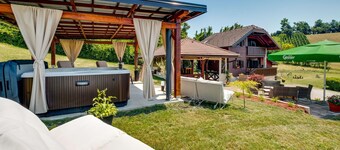 Lovely home in Jastrebarsko with WiFi