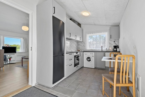 Geladeira, lava-louças, cafeteira/chaleira