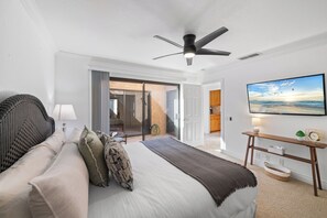 3 slaapkamers, een strijkplank/strijkijzer, wifi, beddengoed