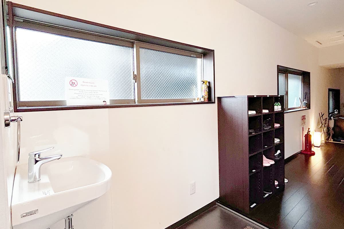 Premium Single Room, Non Smoking | Interior entrance