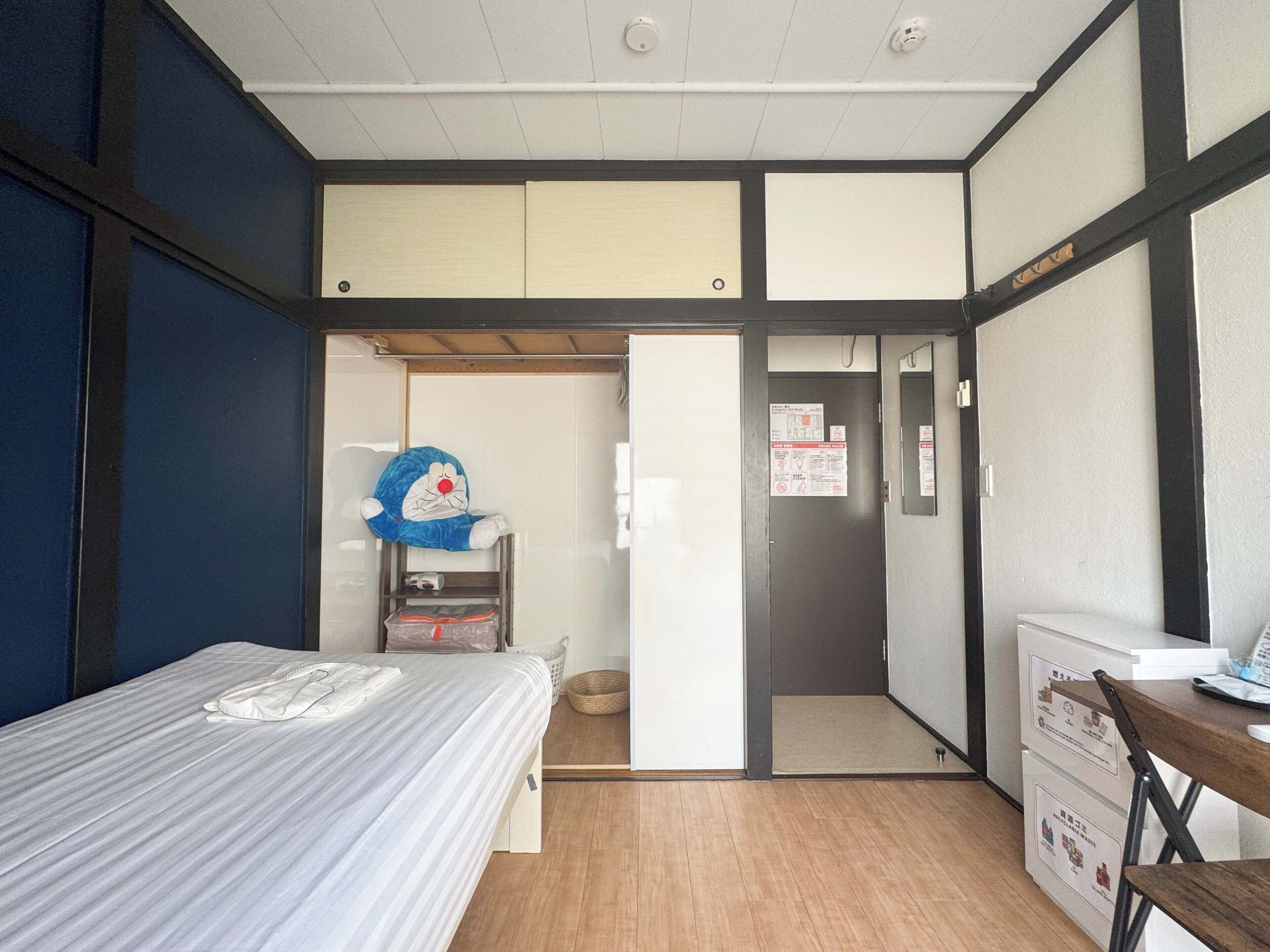 Chambre Simple, non-fumeurs | Bureau, espace de travail pour ordinateur portable, Wi-Fi gratuit