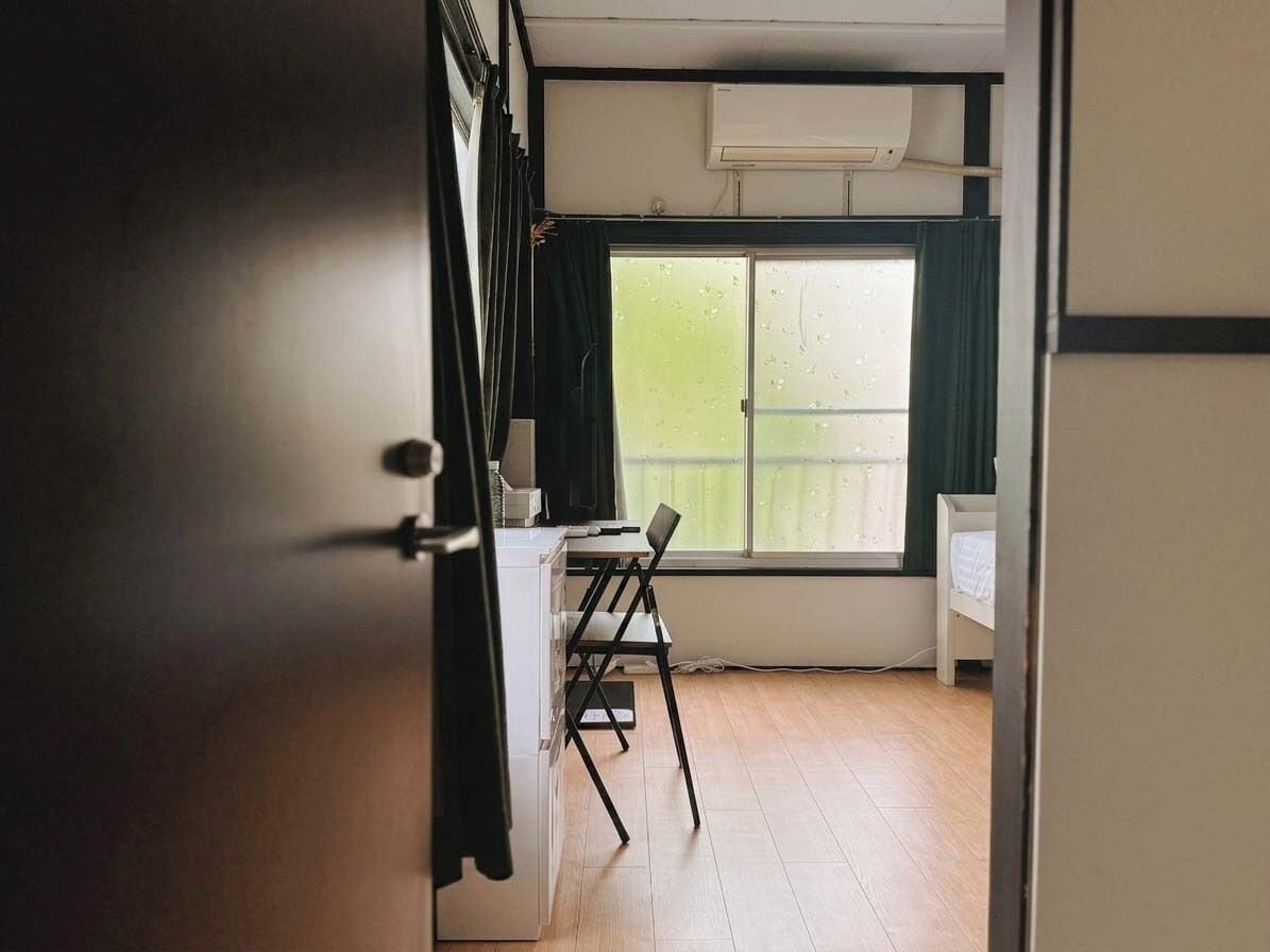 Basic Single Room, Non Smoking | Desk, laptop workspace, free WiFi, bed sheets
