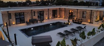 Phaedrus Living: Olive Grove Luxury Villa