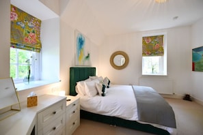 4 Schlafzimmer, Bügeleisen/Bügelbrett, kostenloses WLAN, Bettwäsche