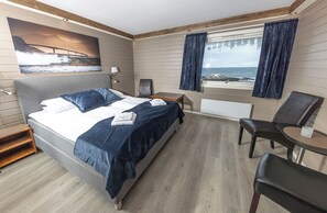 Classic Double Room, Ocean View | Beach/ocean view - Christineborg Gjesthus (Heroy)