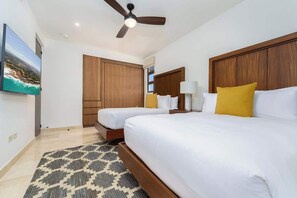 3 عدّة غرف نوم ومكواة/لوح كي وواي فاي وملاءات أسرّة