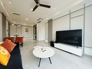 Deluxe-Suite, 2 Schlafzimmer, 2 Bäder | Wohnbereich